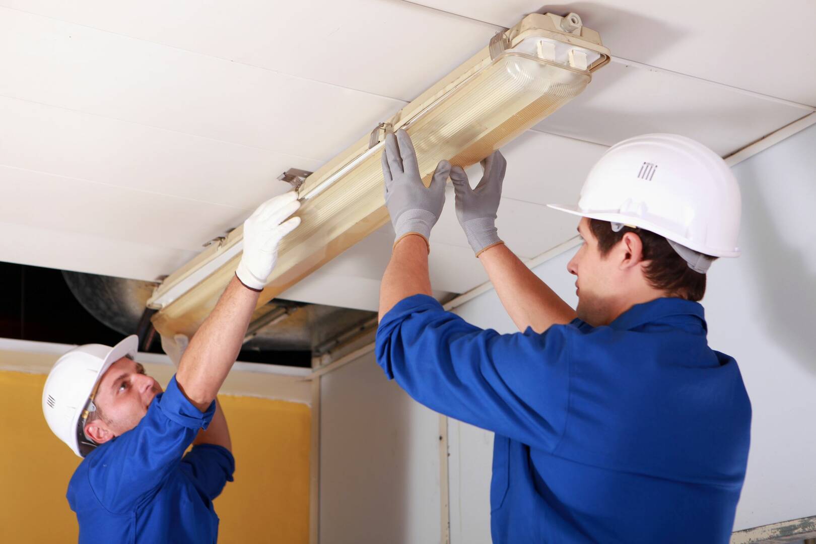 Switched Electric | Electrician & Car Charger Installation